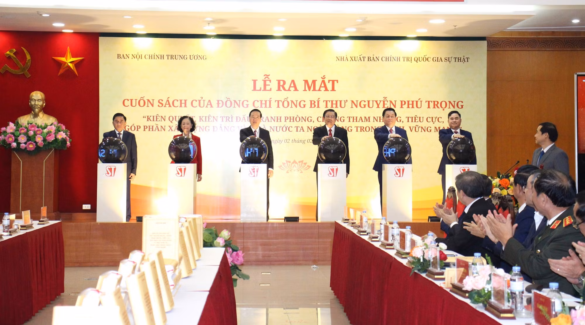 Ra mắt sách đồng chí Tổng Bí thư Nguyễn Phú Trọng về đấu tranh phòng, chống tham nhũng, tiêu cực -0