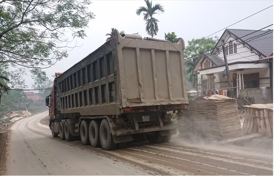 Chưa thể bố trí vốn ngân sách để nâng cấp, mở rộng QL70 nối Lào Cai - Yên Bái -0