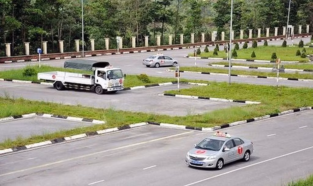 “Siết” tiêu cực trong đào tạo, sát hạch, cấp đổi bằng lái xe -0