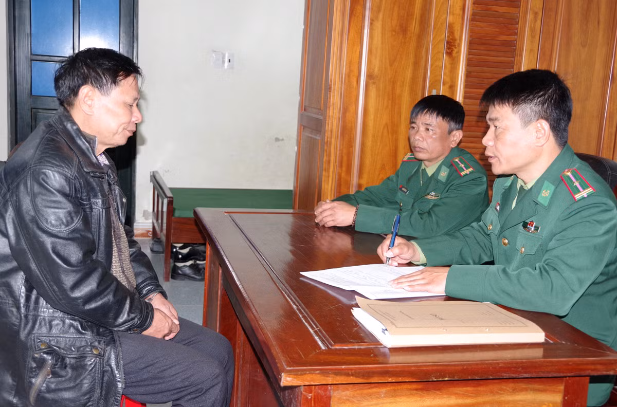 Cấu kết với đối tượng người Lào đưa người Trung Quốc xuất, nhập cảnh trái phép -0