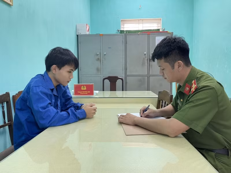 thi-tran-sia2.jpg -0