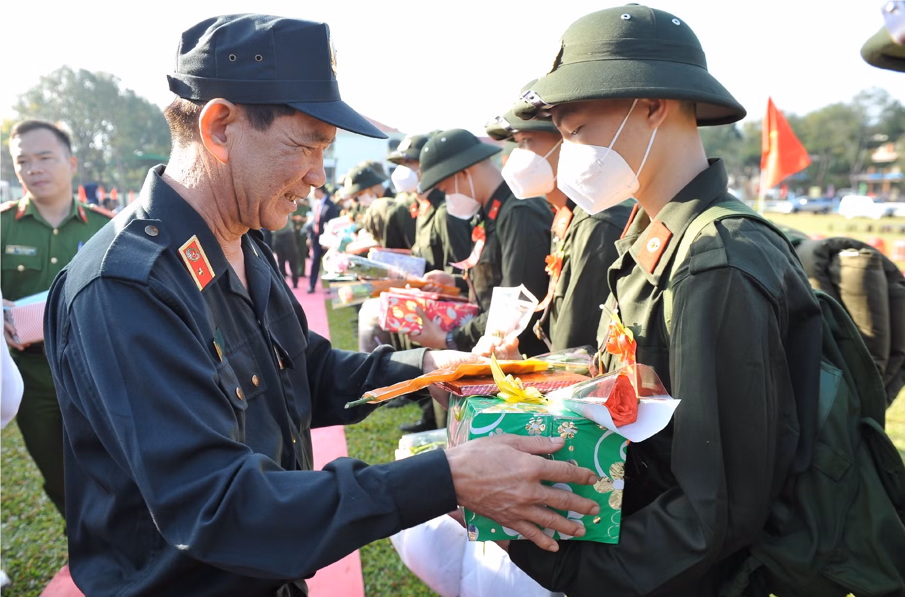 Nguyện cống hiến sức trẻ cho Tổ quốc -0