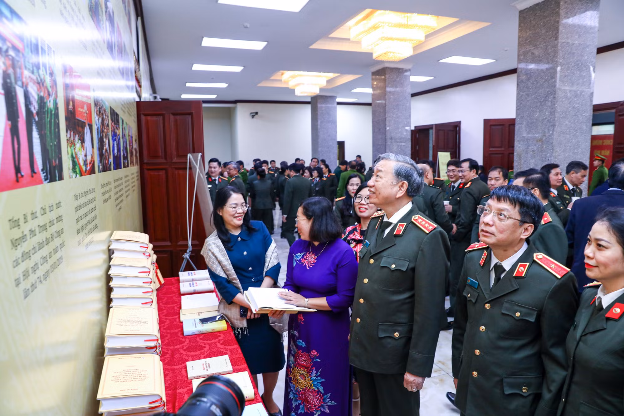 Dường như Tổng Bí thư Nguyễn Phú Trọng sinh ra để làm công tác phòng, chống tham nhũng, tiêu cực -0