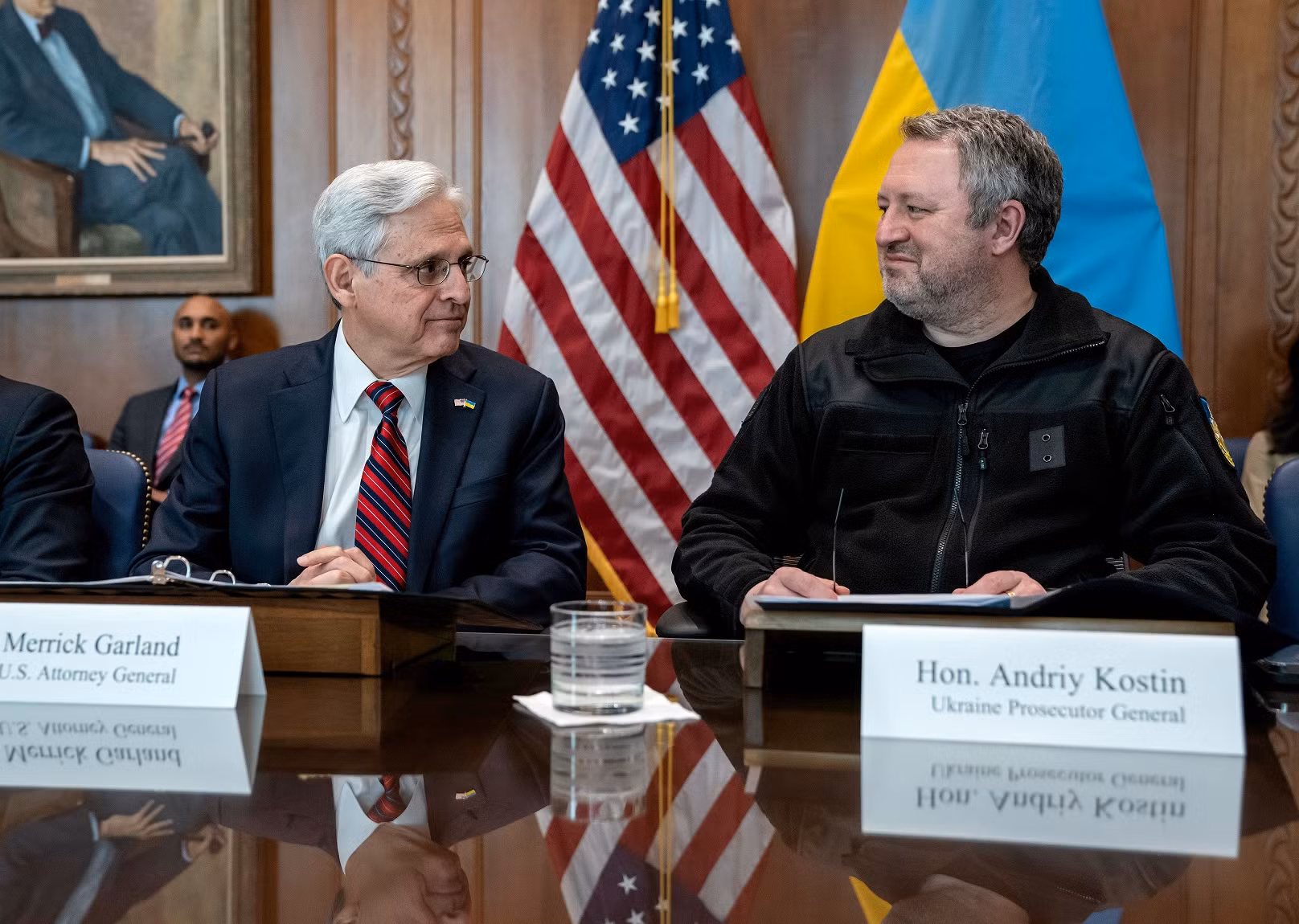 Mỹ tịch thu tài sản của tài phiệt Nga rồi chuyển cho Ukraine -0