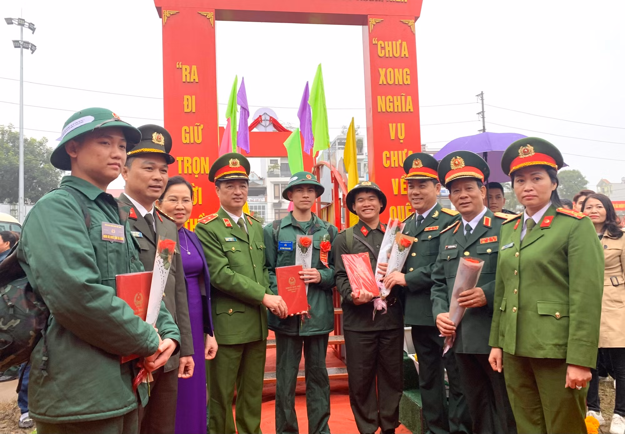 Thứ trưởng Nguyễn Duy Ngọc dự Lễ giao nhận quân ở Hà Nam -0