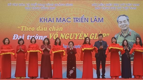 Thi ca, hình ảnh sinh động tại triển lãm “Theo dấu chân Đại tướng Võ Nguyên Giáp”