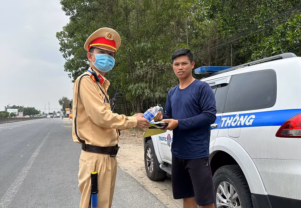 Bảo đảm an ninh, trật tự kỳ nghỉ lễ ở vùng đất “rừng trầm, biển yến” -0