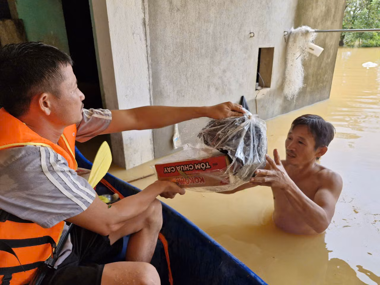 Thanh Hóa: Hơn 4.000 ngôi nhà bị ngập lụt do ảnh hưởng bão số 10 -0