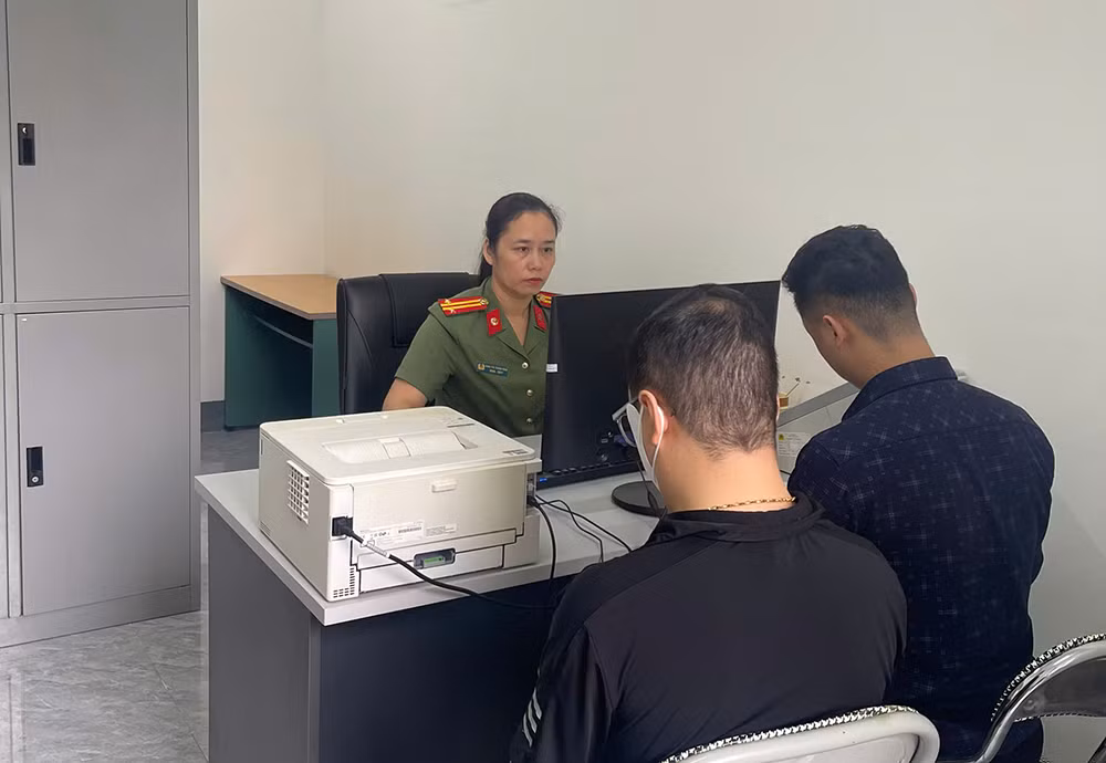 Xử phạt 2 trường hợp đăng tin sai sự thật trong lúc mưa bão -0