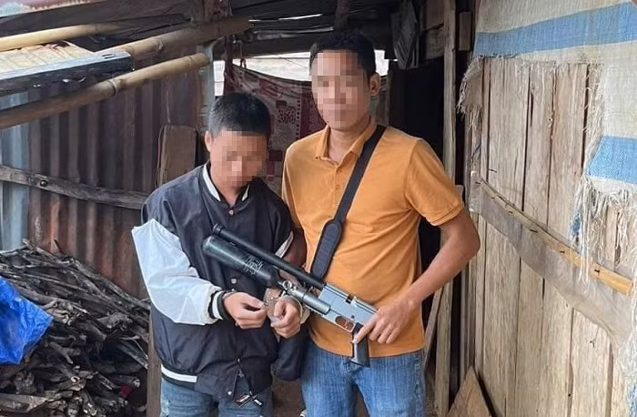 Hai nhóm thanh niên “hỗn chiến”, một thanh niên bị bắn trọng thương -0