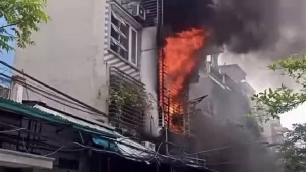 Bốn người tử vong trong căn nhà cháy ở quận Hà Đông