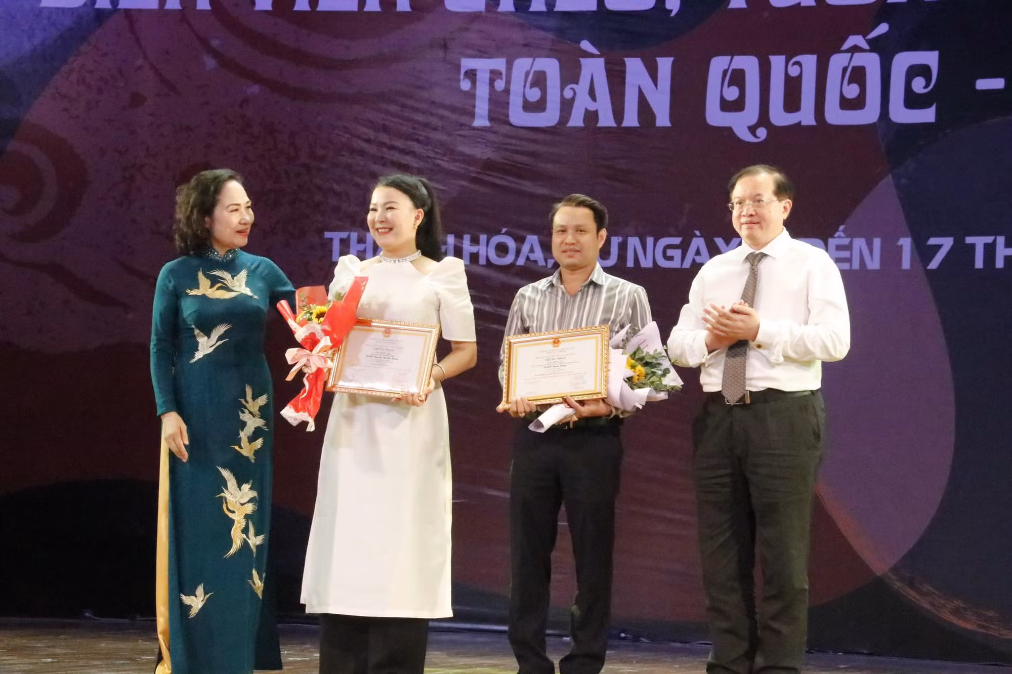 Tôn vinh tài năng trong nghệ thuật Tuồng và Dân ca kịch -0