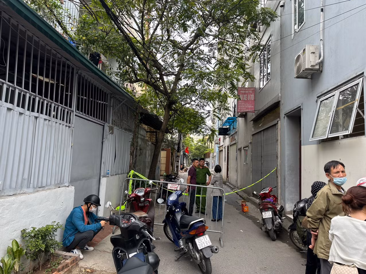 Bốn người tử vong trong căn nhà cháy ở quận Hà Đông -2
