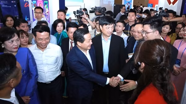 Thúc đẩy thanh toán dịch vụ công qua xác thực CCCD gắn chip