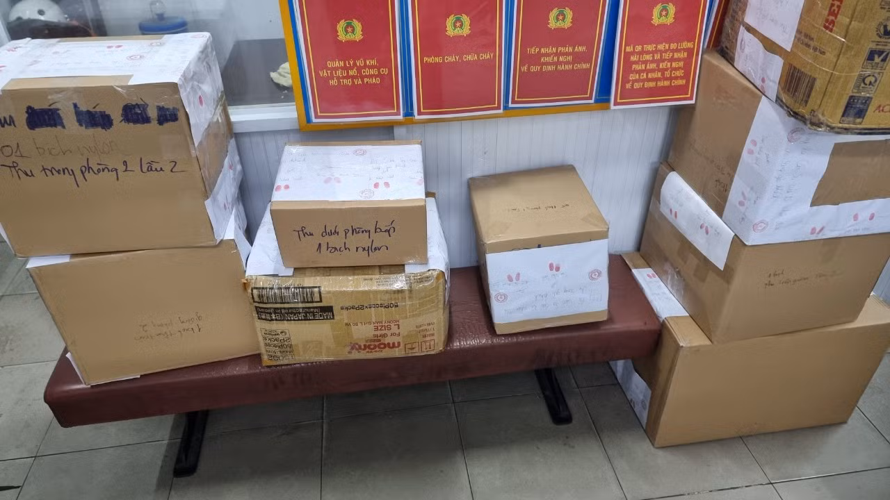 Triệt phá đường dây khép kín - trồng, thu hoạch, đóng gói, mang đi tiêu thụ lá cần sa -0