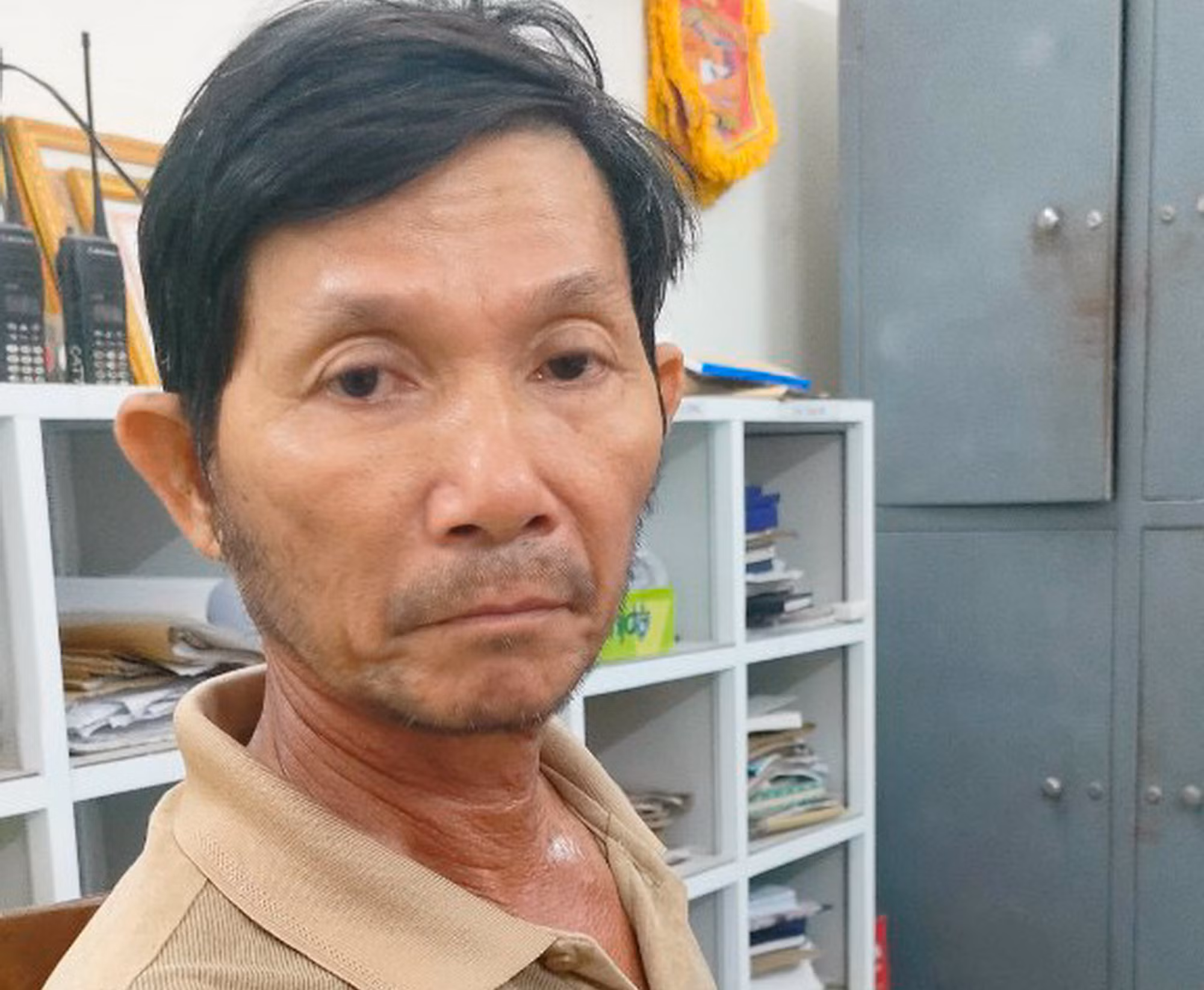  Sáng sớm vác rựa chém ba người trong một gia đình thương vong rồi tự thú -0