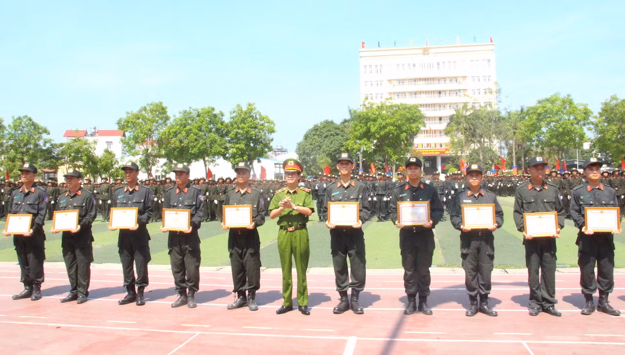 1.531 tân binh hoàn thành khoá huấn luyện tại Trung tâm Huấn luyện và Bồi dưỡng nghiệp vụ I -0