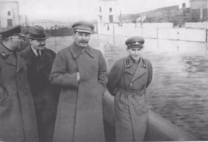 Con đường sa ngã của ủy viên Nội vụ “thép” Nikolay Yezhov -0