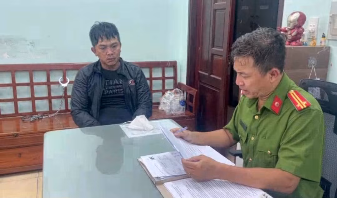 Tự dựng lên các màn kịch để gây ra 6 vụ cưỡng đoạt tài sản -0