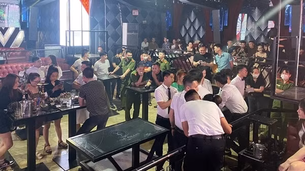 Phát hiện 5 người dương tính với ma tuý trong Face Club