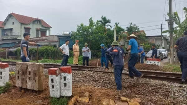 Quảng Bình đóng các lối đi, đường ngang tự phát băng qua đường sắt