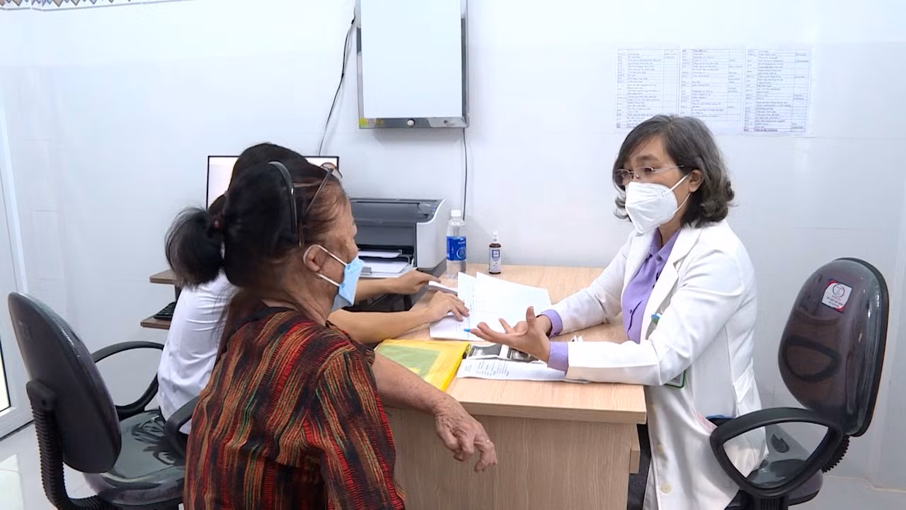 Phòng khám 27/4 Công an tỉnh Bà Rịa-Vũng Tàu khám, chữa bệnh cho hơn 2.400 lượt bệnh nhân -0