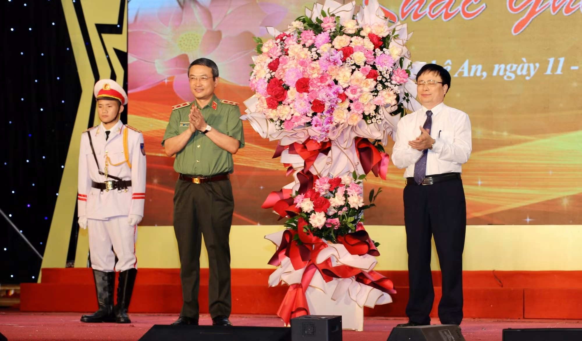 Khai mạc Liên hoan nghệ thuật quần chúng Công an nhân dân, lần thứ XII - khu vực IV -0