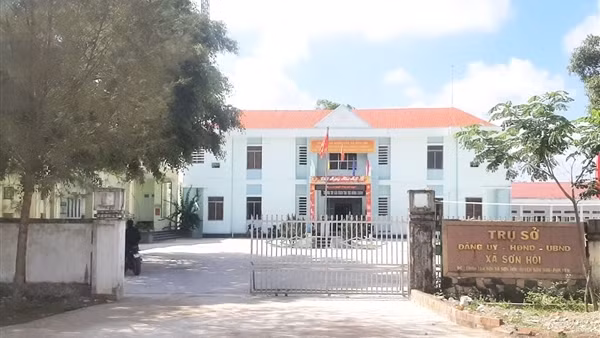 Sau phản ánh của Báo CAND, một Phó Bí thư Đảng ủy, Chủ tịch UBND xã ở Phú Yên bị kỷ luật