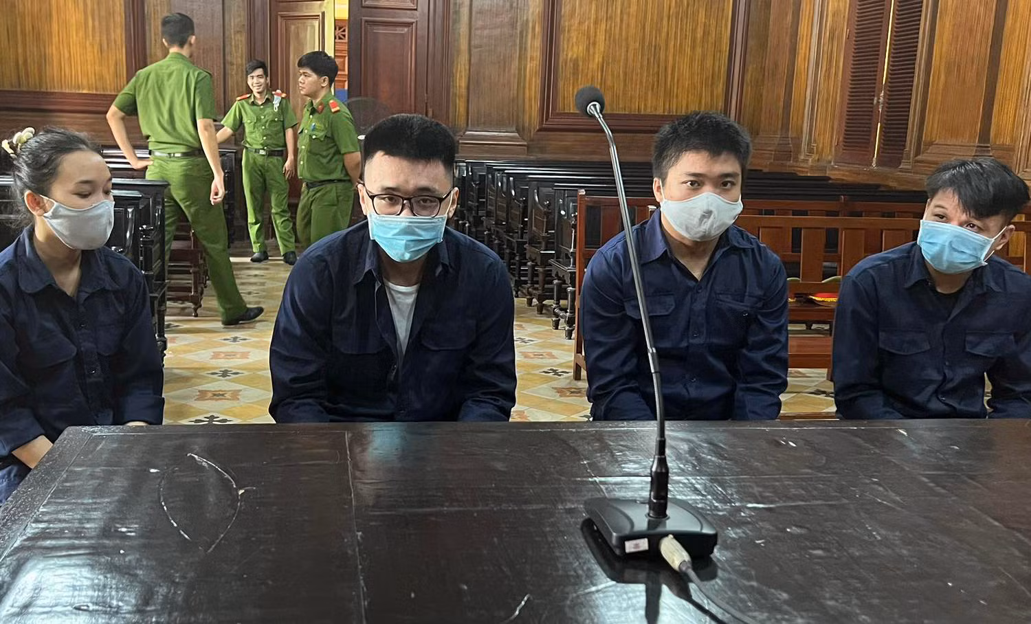 Băng nhóm làm giả bằng lái, căn cước… lãnh gần 20 năm tù -0