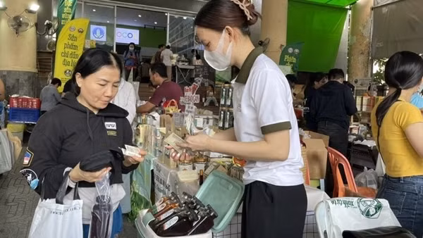 Hỗ trợ doanh nghiệp, hợp tác xã, đặc sản làng nghề... tại Phiên chợ Xanh – Tử tế
