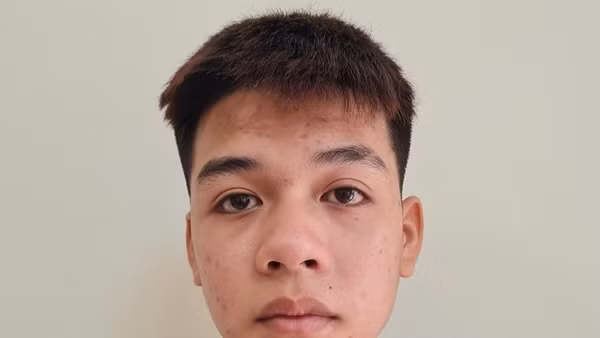 Bị người yêu của bạn gái quen qua mạng đánh hội đồng, cướp tài sản