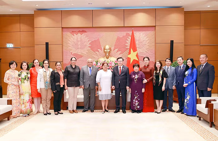 Việt Nam luôn đồng hành và hỗ trợ Cuba trong mọi khả năng -0