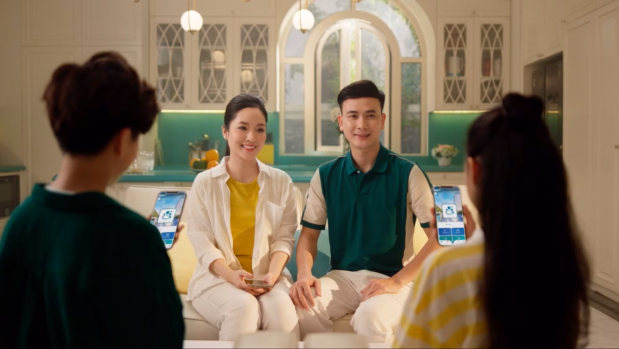Người bạn đồng hành 'đến từ tương lai' của trẻ em -0