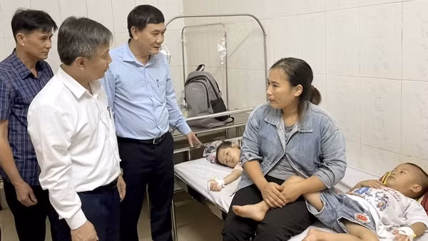 76 trẻ mầm non nhập viện nghi bị ngộ độc thực phẩm