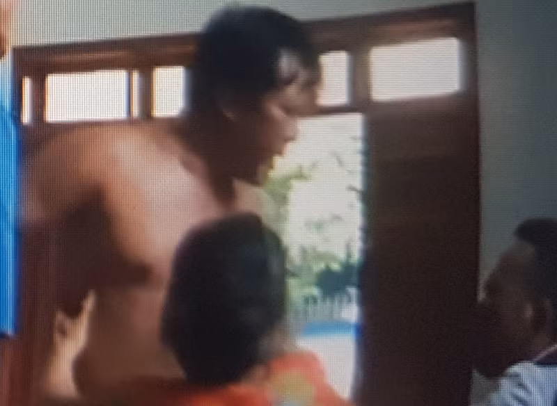 Hé lộ nguyên nhân đối tượng dùng súng bắn gây náo loạn trong khu dân cư -0