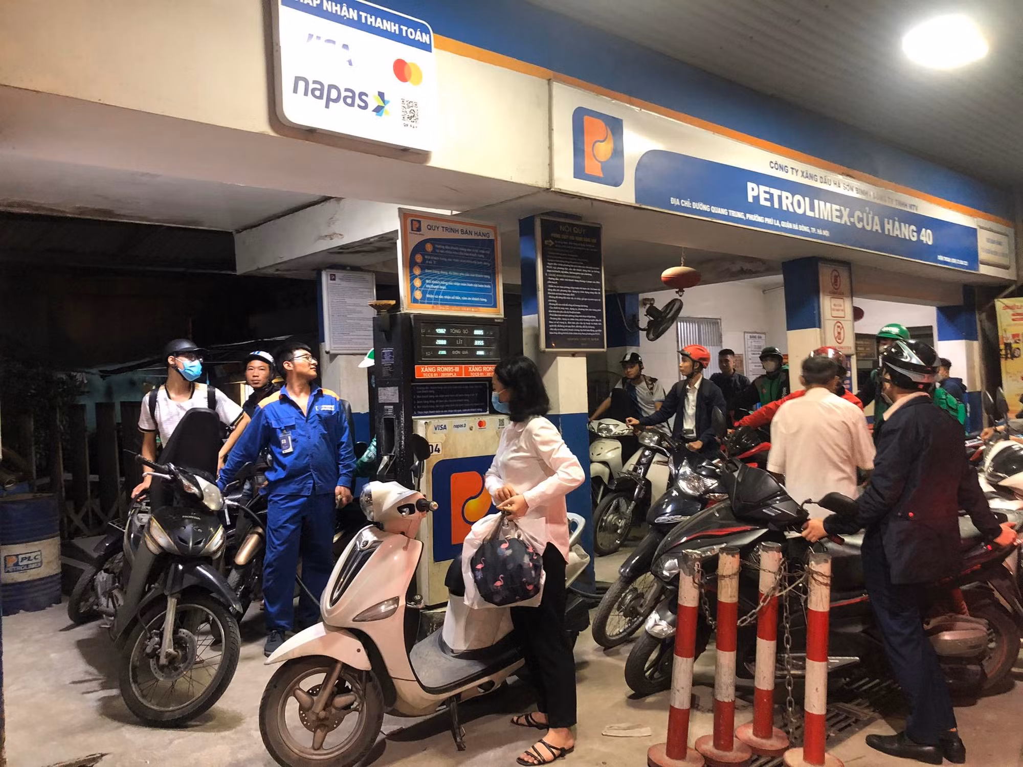 Giá xăng dầu trong nước tiếp tục giảm từ 15h hôm nay -0