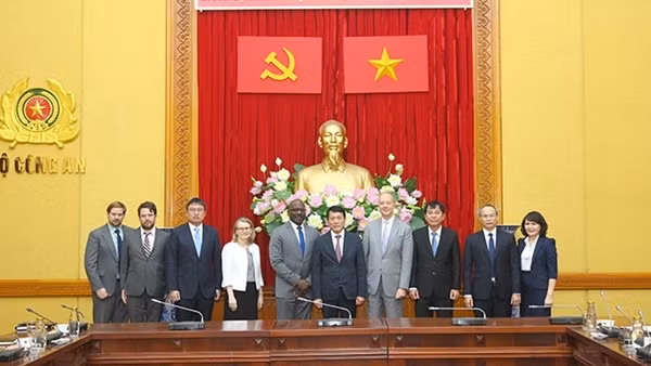 Đảm bảo ngày càng tốt hơn quyền tự do tín ngưỡng, tôn giáo của người dân