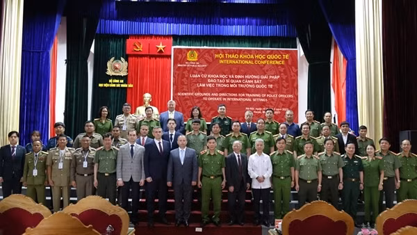 Giải pháp đào tạo sĩ quan Cảnh sát làm việc trong môi trường quốc tế