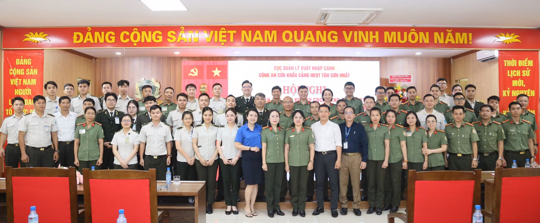 Nâng cao văn hóa ứng xử cho CBCS Công an cửa khẩu và lực lượng An ninh hàng không -1
