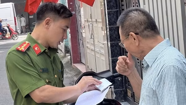 "Đi từng nhà, rà từng xe" để làm sạch dữ liệu xe gắn máy
