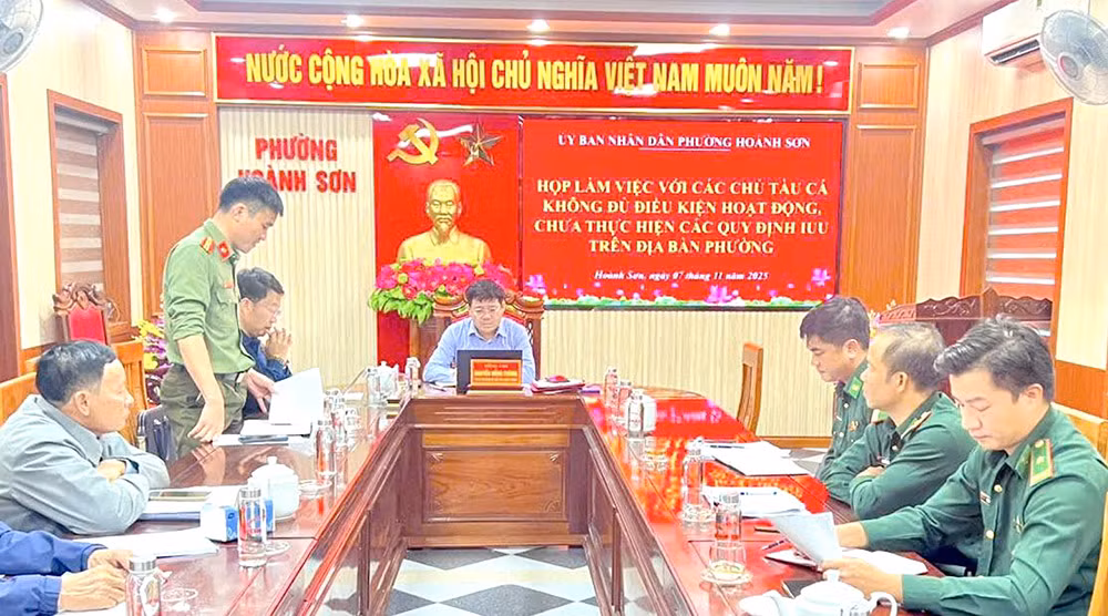 Hà Tĩnh huy động cả hệ thống chính trị chống khai thác IUU -0