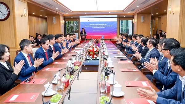 Agribank và Đại học Kinh tế Quốc dân ký kết thỏa thuận hợp tác, phát triển nguồn nhân lực chất lượng cao