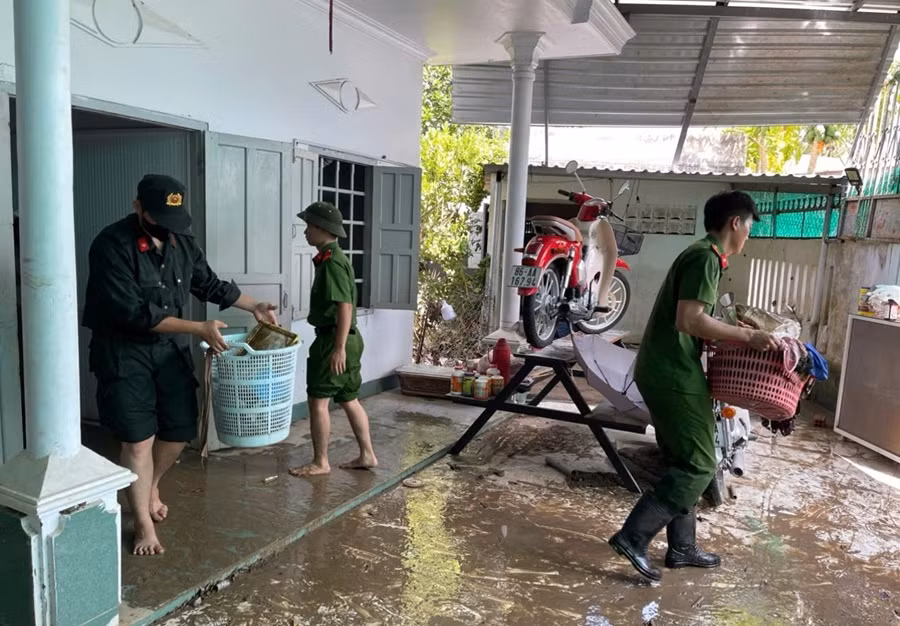 Tình người lan tỏa giữa lằn ranh sinh tử -0