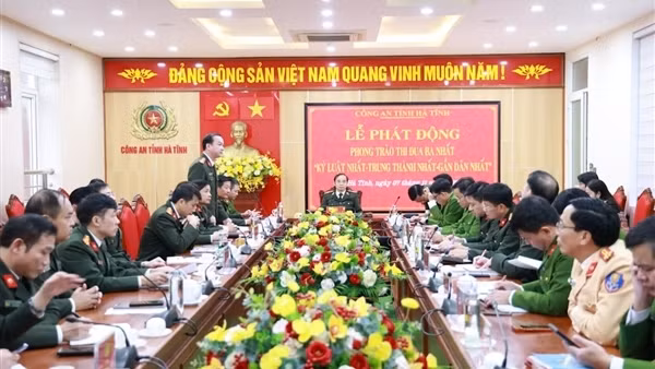 Công an tỉnh Hà Tĩnh phát&nbsp;động Phong trào thi đua “Ba nhất”