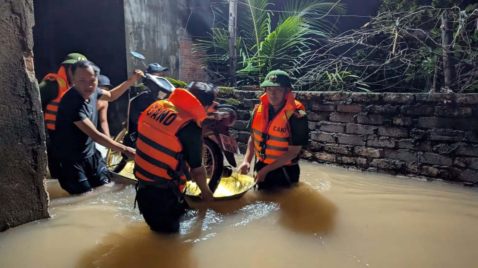 Bộ Công an giao ban công tác tháng 10, triển khai công tác tháng 11/2025 -1