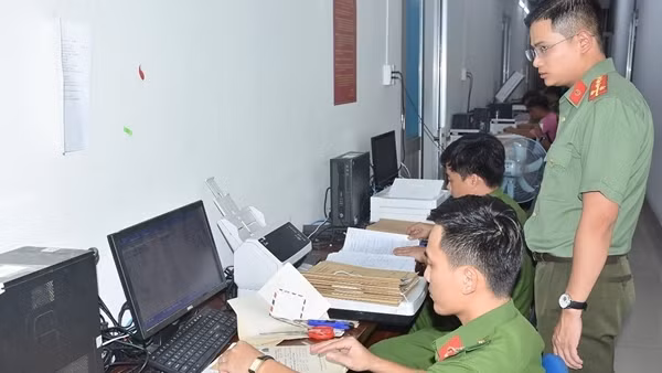 Gần 200 cán bộ, chiến sĩ Công an được bồi dưỡng kiến thức về chuyển đổi số