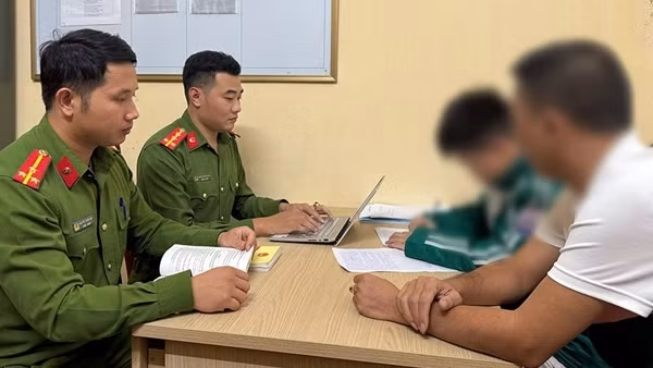 Công an Lào Cai thông tin vụ học sinh xô xát rồi hất bạn xuống hồ