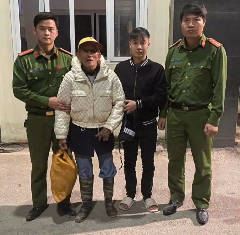 Tra cứu Cơ sở dữ liệu quốc gia về dân cư tìm người thân cho cụ ông 85 tuổi -0