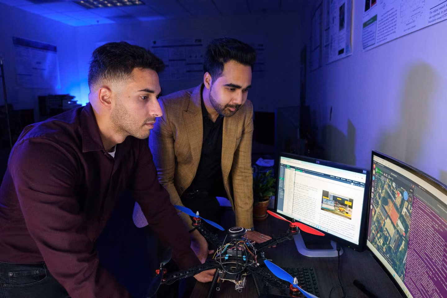 “Áo giáp” bảo vệ drone như thế nào? -0