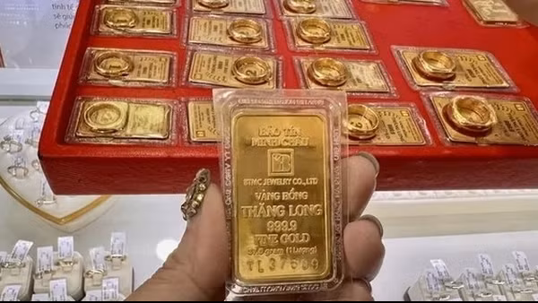 Giá vàng tháng 10 tăng 12,53% so với tháng trước